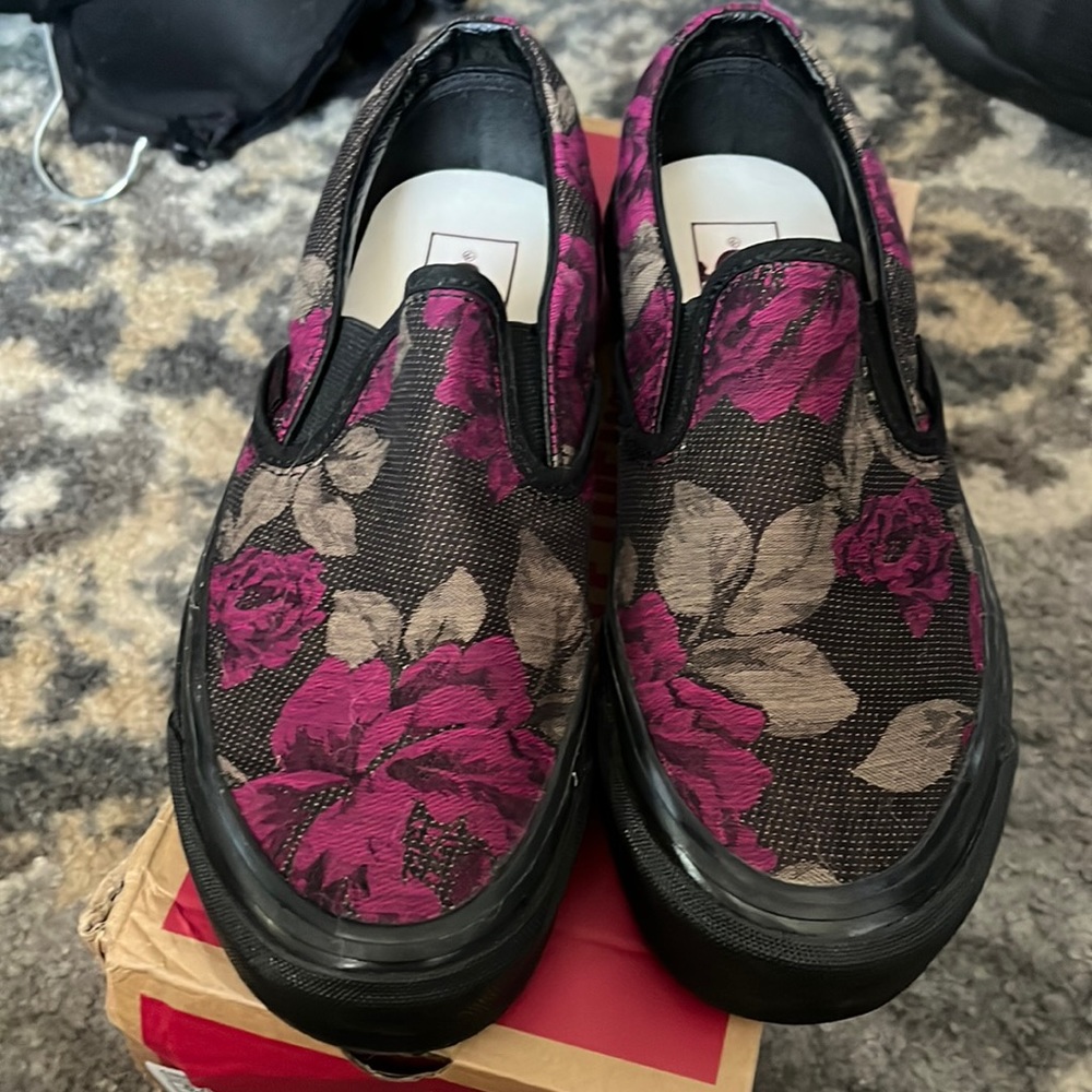 VANS Slip Ons